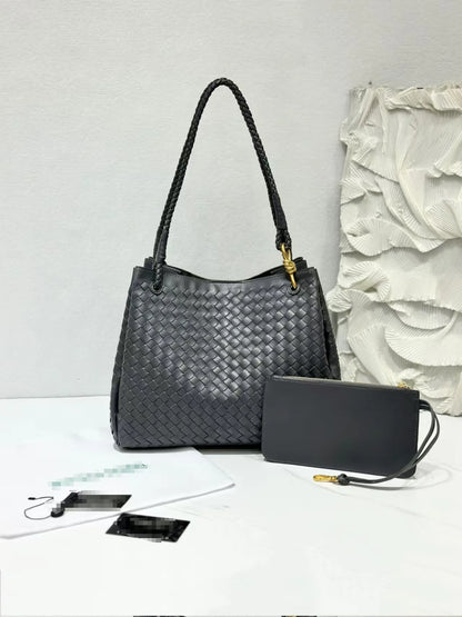 Fashion-made Diagonal Tote Bag Large-capacity Parachute Bag European American Vintage LEATHER Magnetic