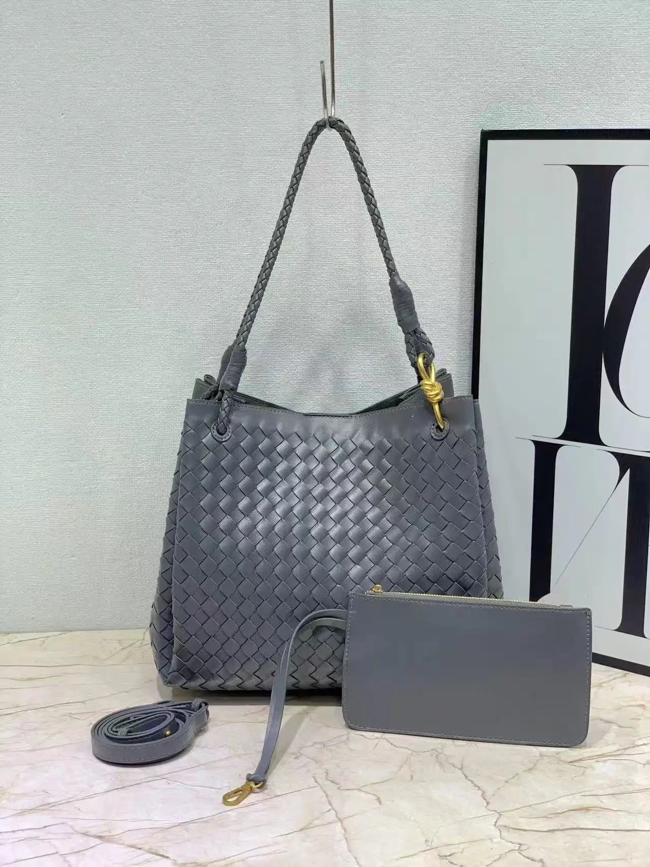 Fashion-made Diagonal Tote Bag Large-capacity Parachute Bag European American Vintage LEATHER Magnetic