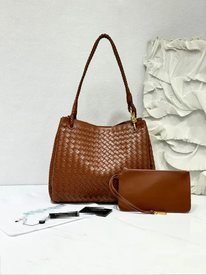 Fashion-made Diagonal Tote Bag Large-capacity Parachute Bag European American Vintage LEATHER Magnetic